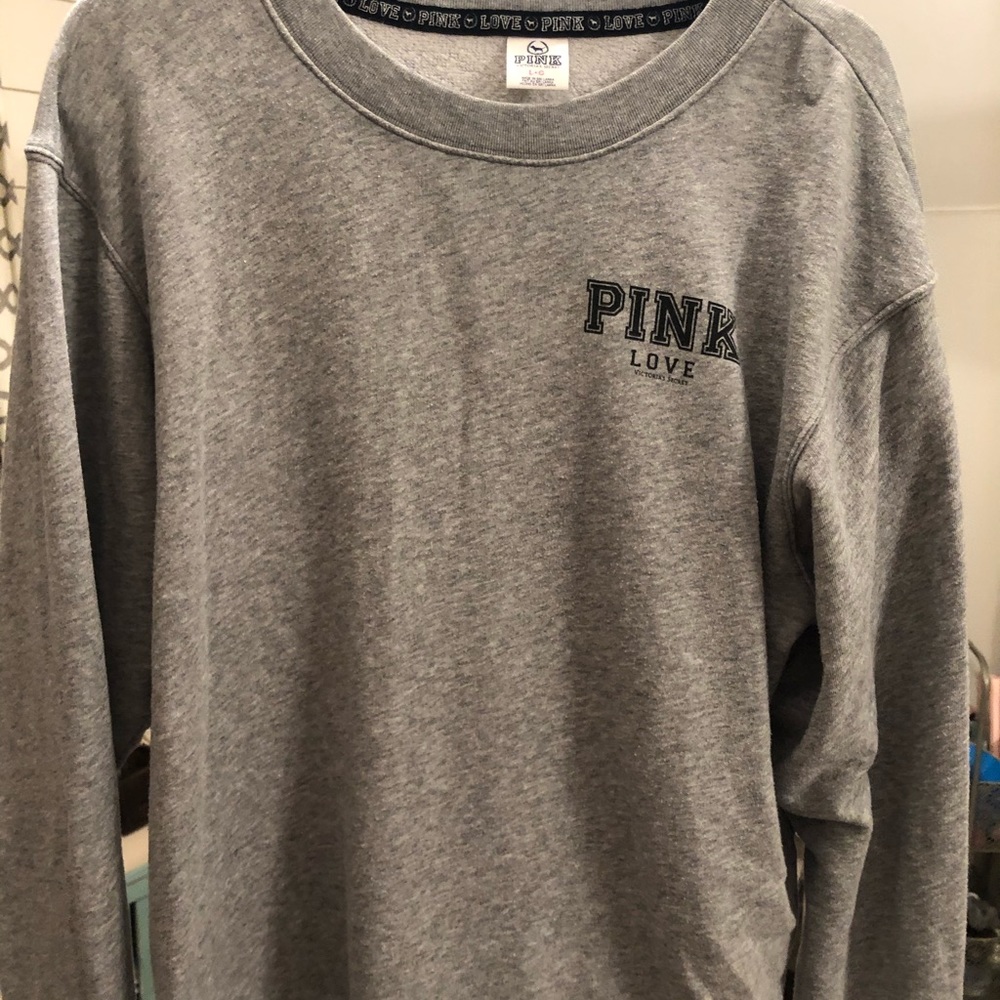 VS Pink crewneck